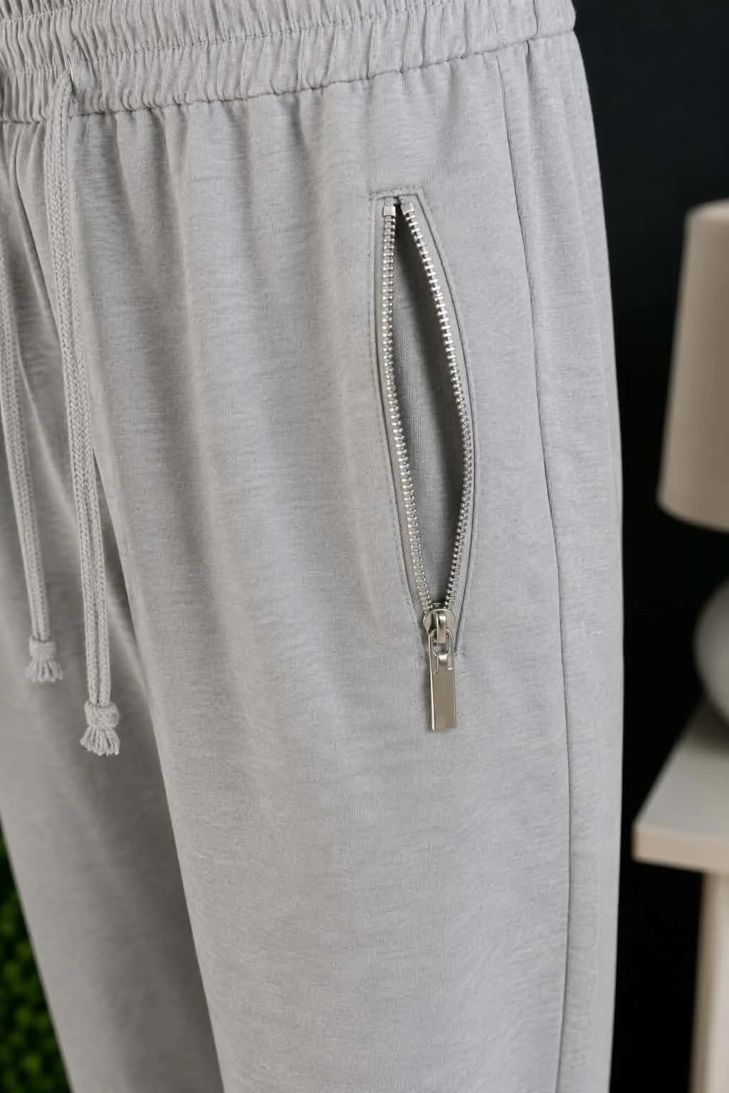 Calça curta cinza com cintura elástica – photo 4